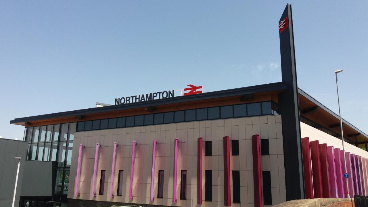 Leap Onyx Apartment - Northampton Town Centre Exterior foto